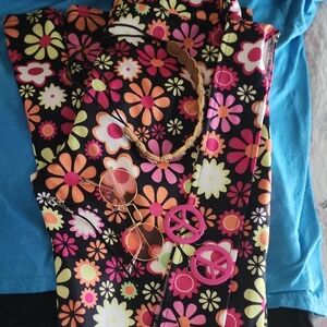 Floral Patterned Leggings with Accessories
